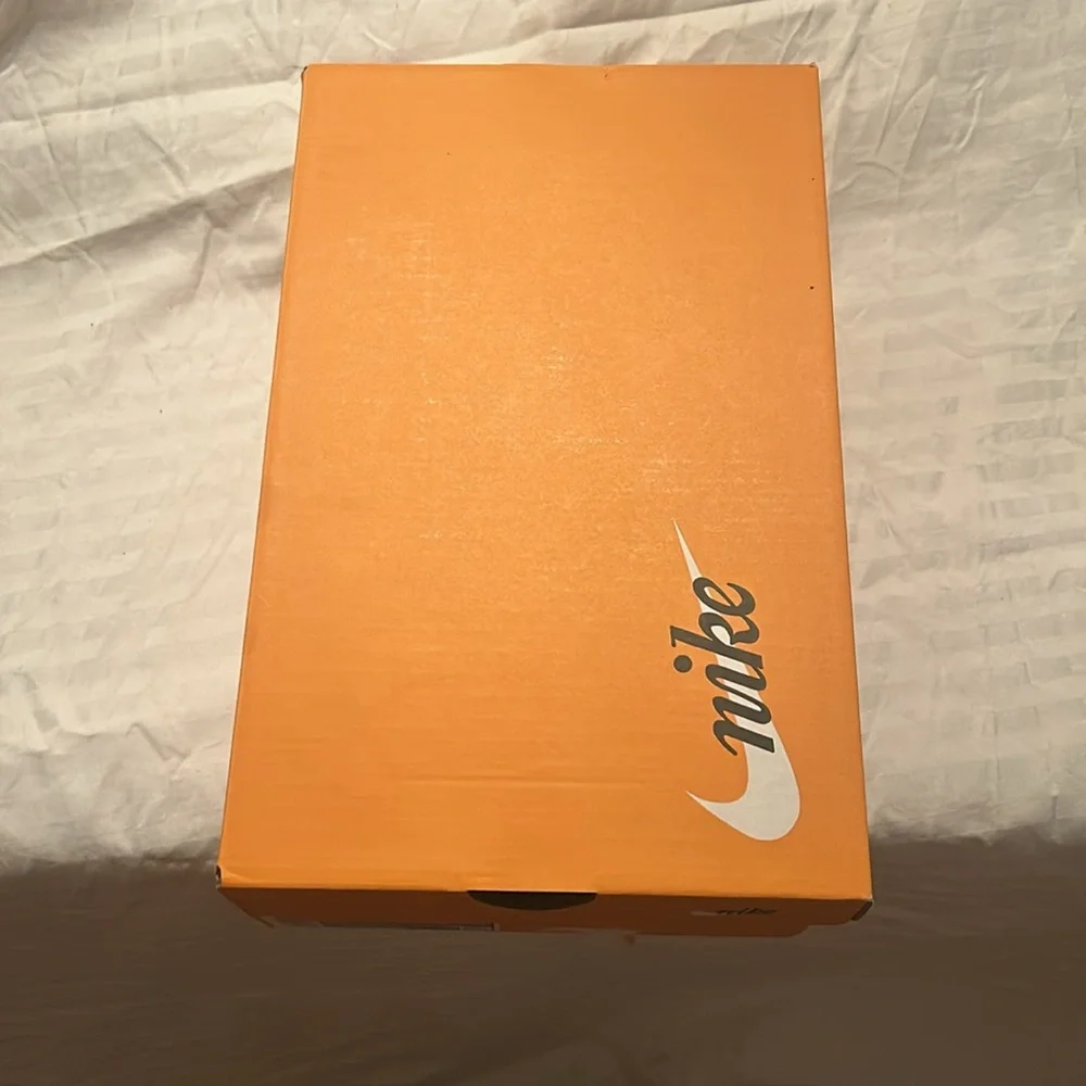 New in box , Nike Court Shot white/flax men’s size 9.5. - Picture 5 of 5